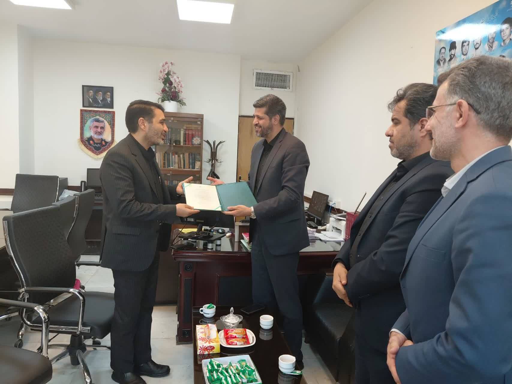 تاکید بر توسعه همکاری های مشترک در دیدار مدیر عامل سازمان همیاری شهرداری های استان اصفهان با معاون دادستان